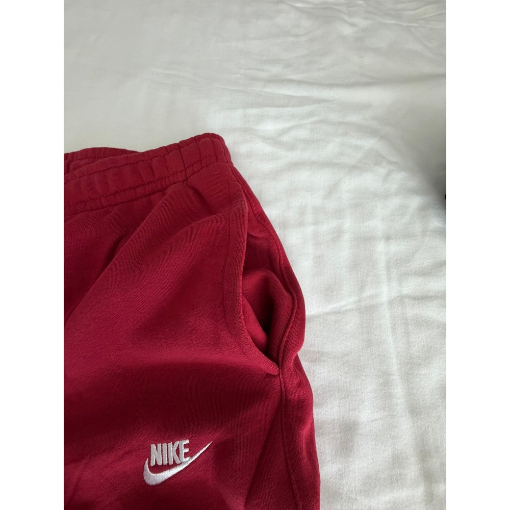 Nike Sportswear Club Fleece Shorts Mens Medium Red BV2671-890 NWOT - Picture 3 of 10